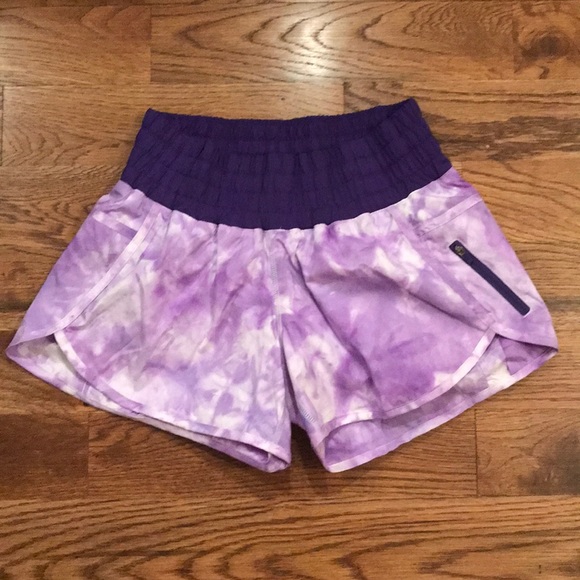 lululemon athletica Pants - LULULEMON PURPLE TIE DYE SHORTS